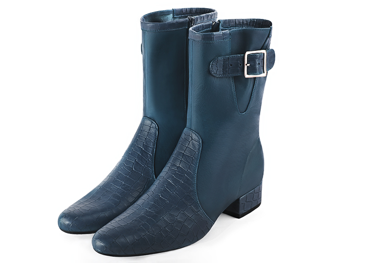 Denim blue women's ankle boots with buckles on the sides. Round toe. Low block heels. Front view - Florence KOOIJMAN